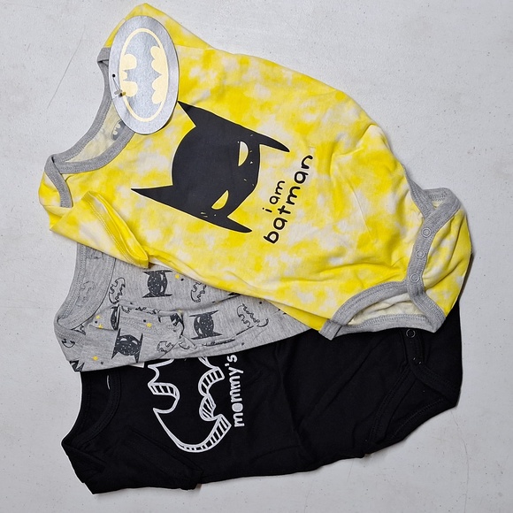 NEW! Baby Boys' 3 Pack Batman Bodysuit Set Bundle - Hero - Picture 2 of 13